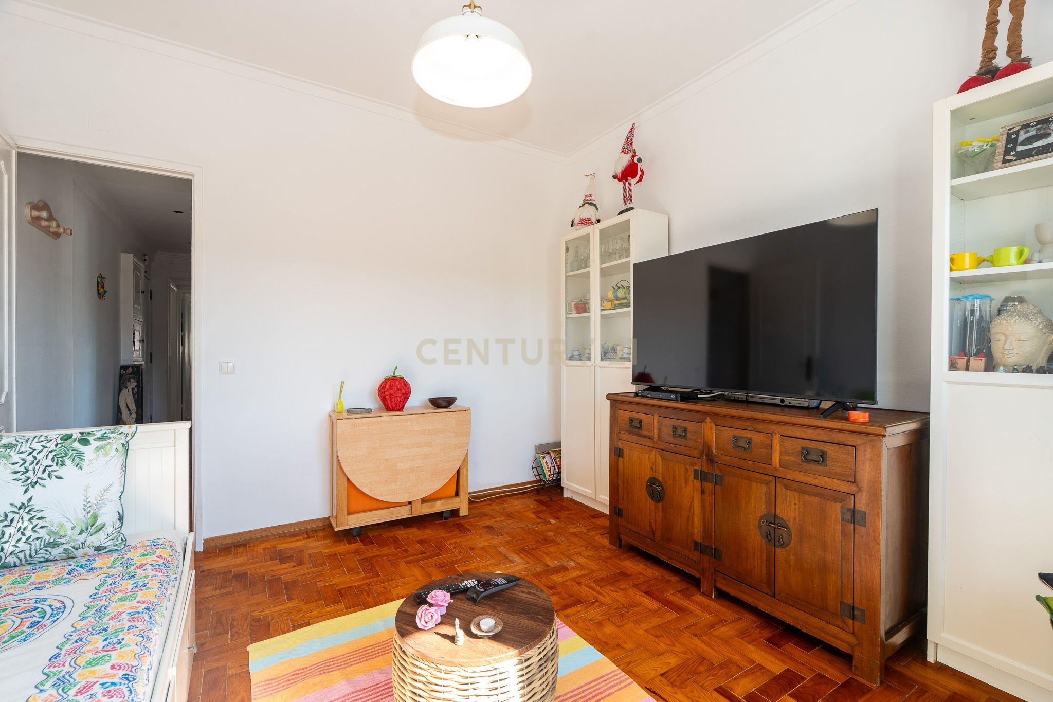 Fotografia 4 de Apartamento T2 na Povoa de Santo Adrião  com Excelente Localização e Conforto