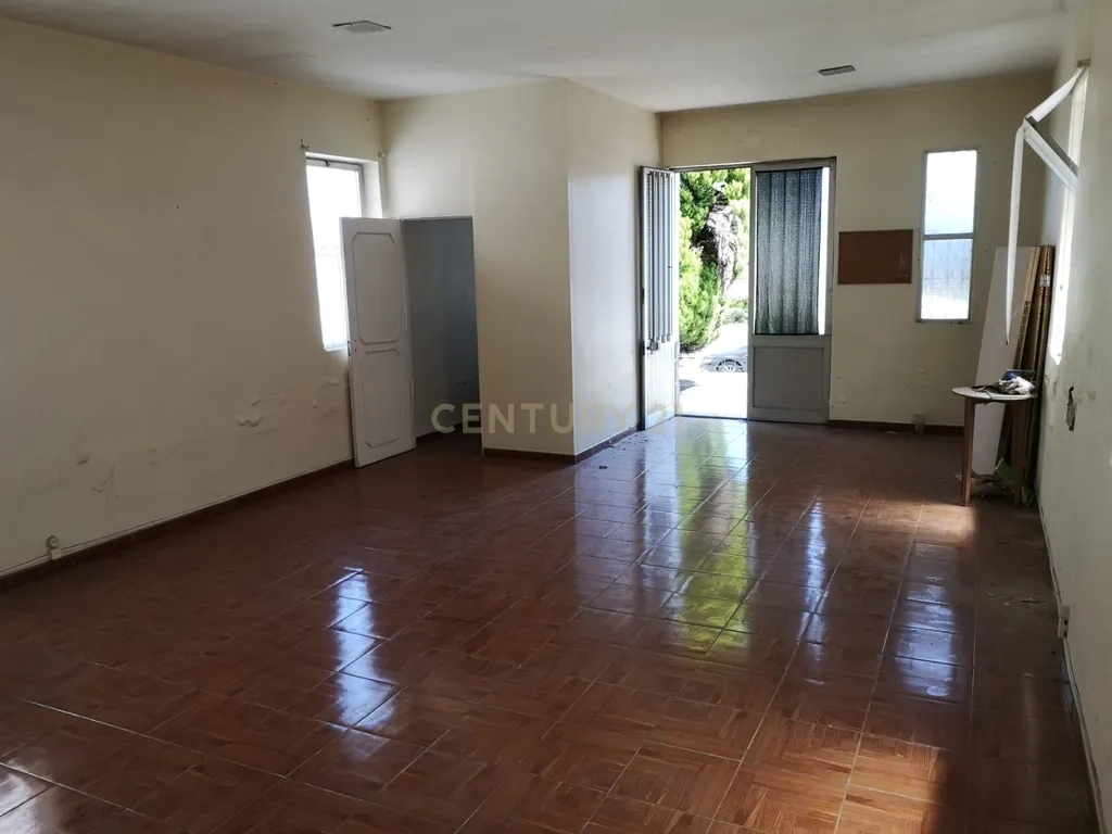 Edificio urbano, Casa para remodelação - Castelões, Penafiel - Image 6