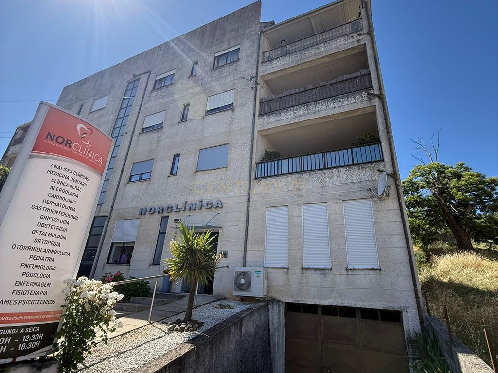 Apartamento T3 no #CENTRO de Vinhais! - Image 4