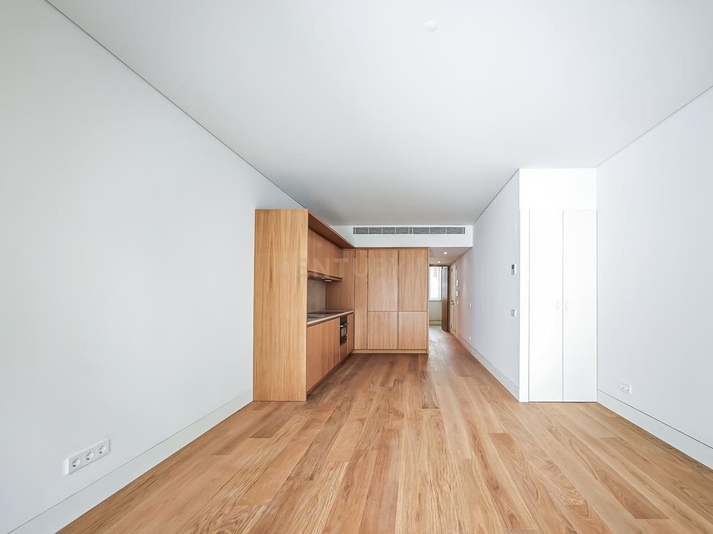 Venda Apartamento T1 Rua das Taipas - Image 4