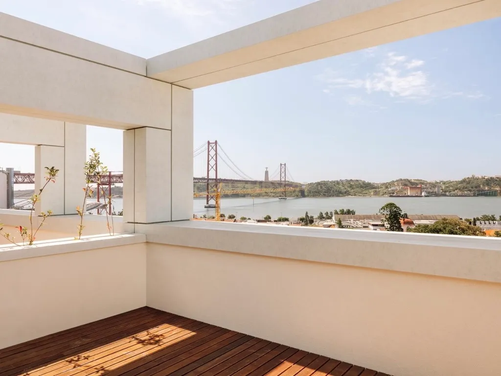 Moradia de Luxo com Vista para o Tejo - Alto Santo Amaro - Image 20