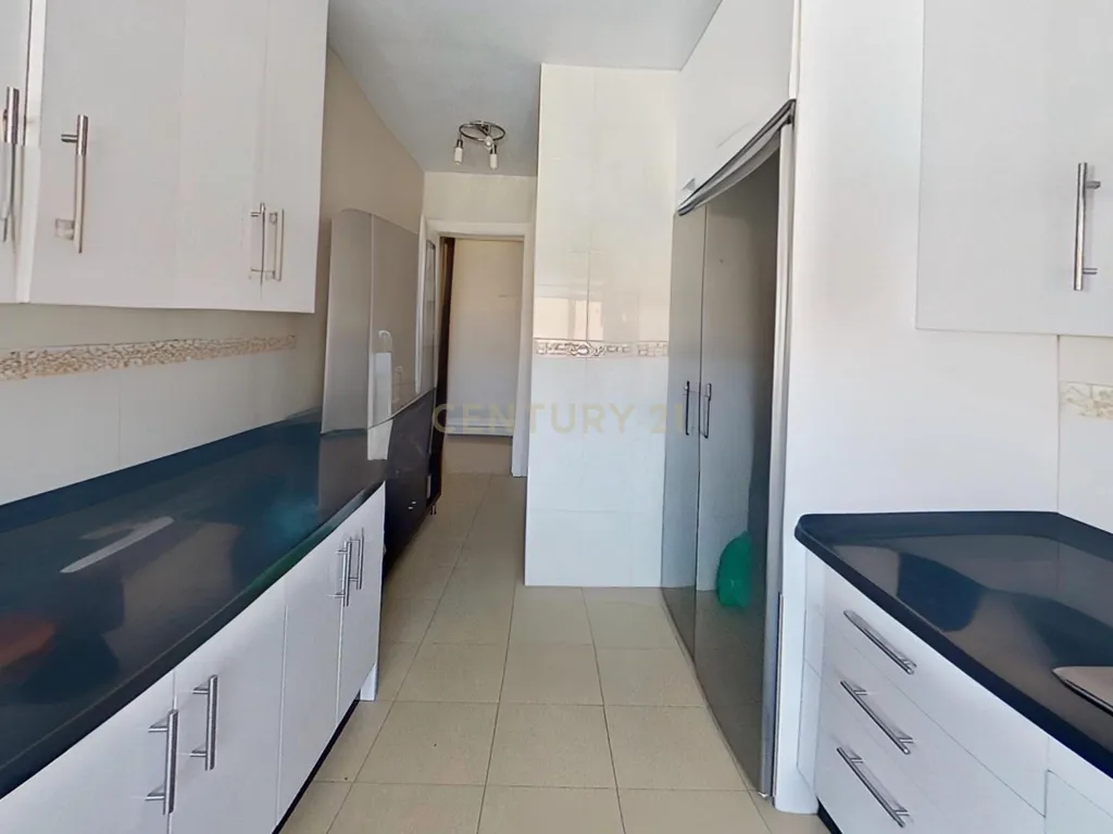 APARTAMENTO DE LUXO TOTALMENTE RENOVADO EM LAS LAGUNAS · 119 m² · 3 QUARTOS - Image 19