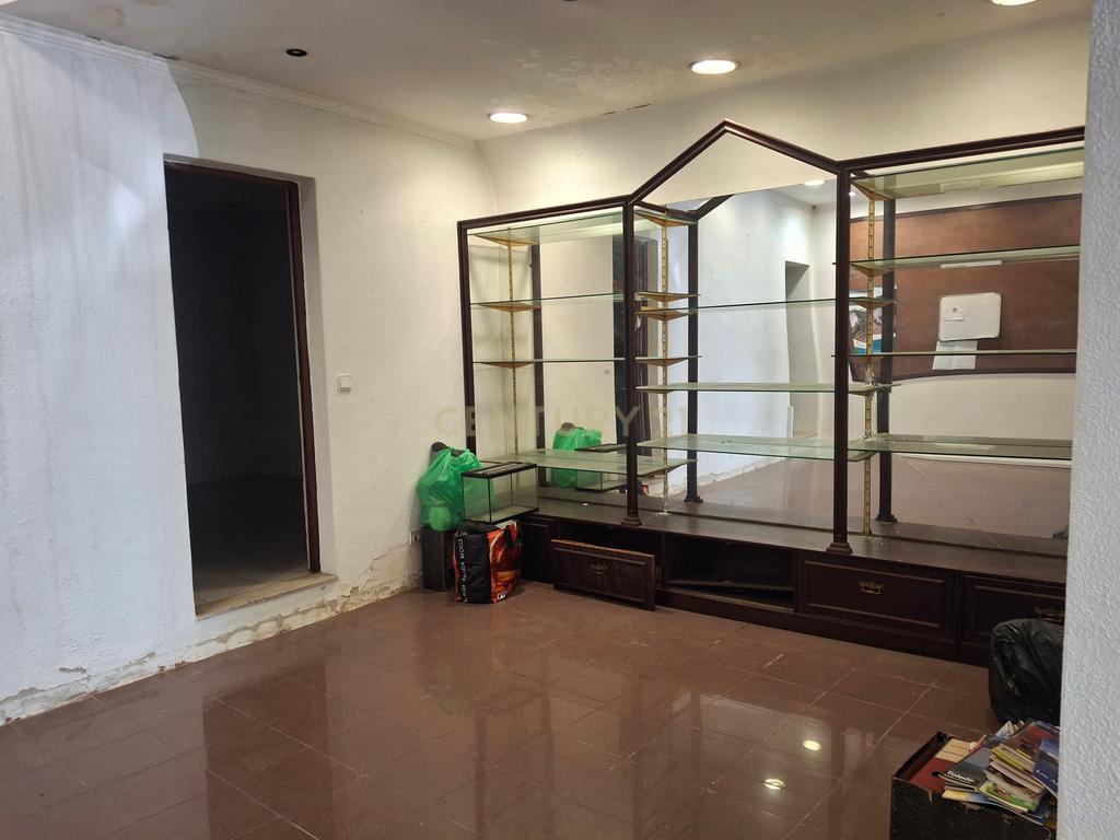Prédio no Montijo com apartamento 1º piso e loja R/c - Image 11