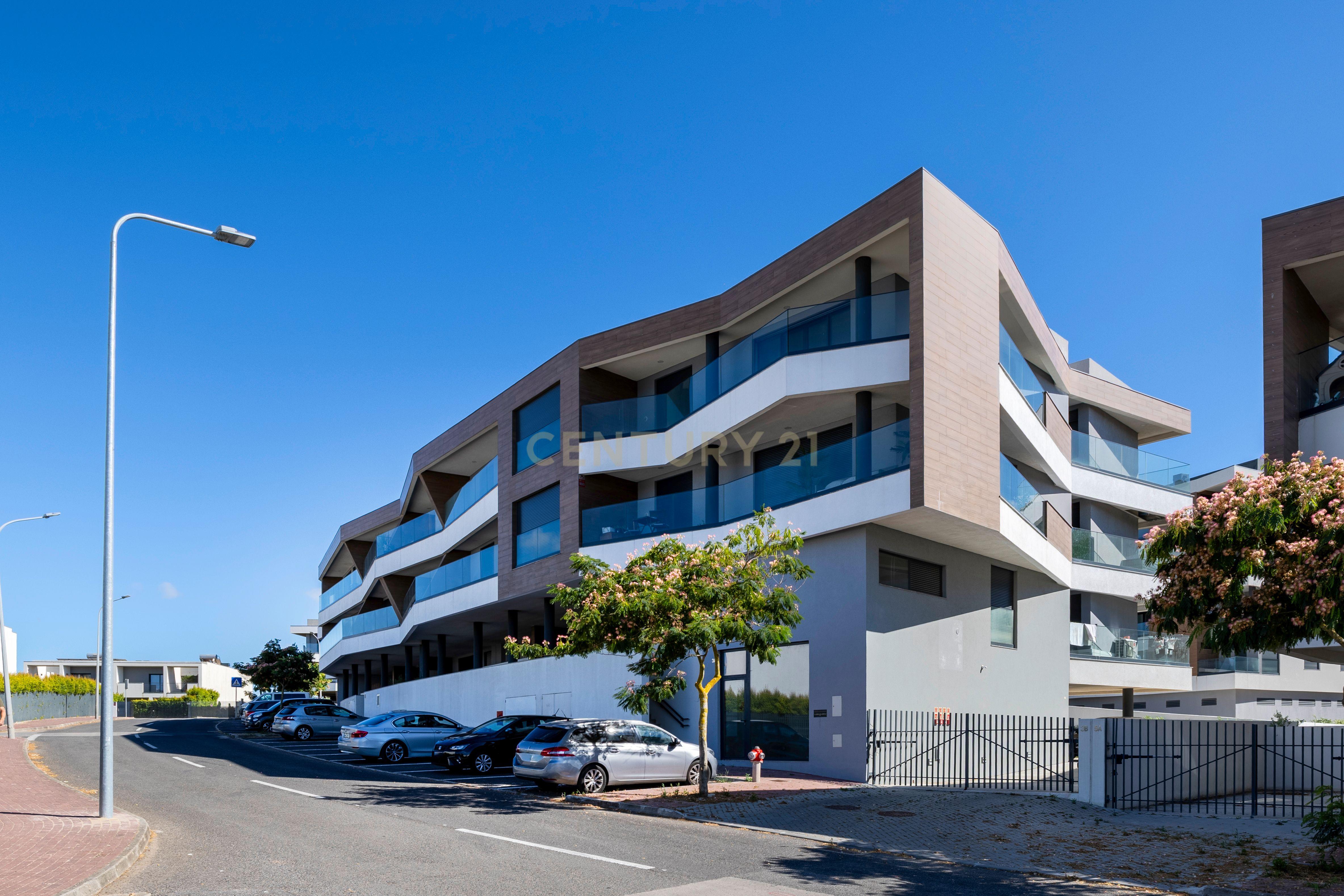 Magnífico apartamento T2 completamente novo a estrear