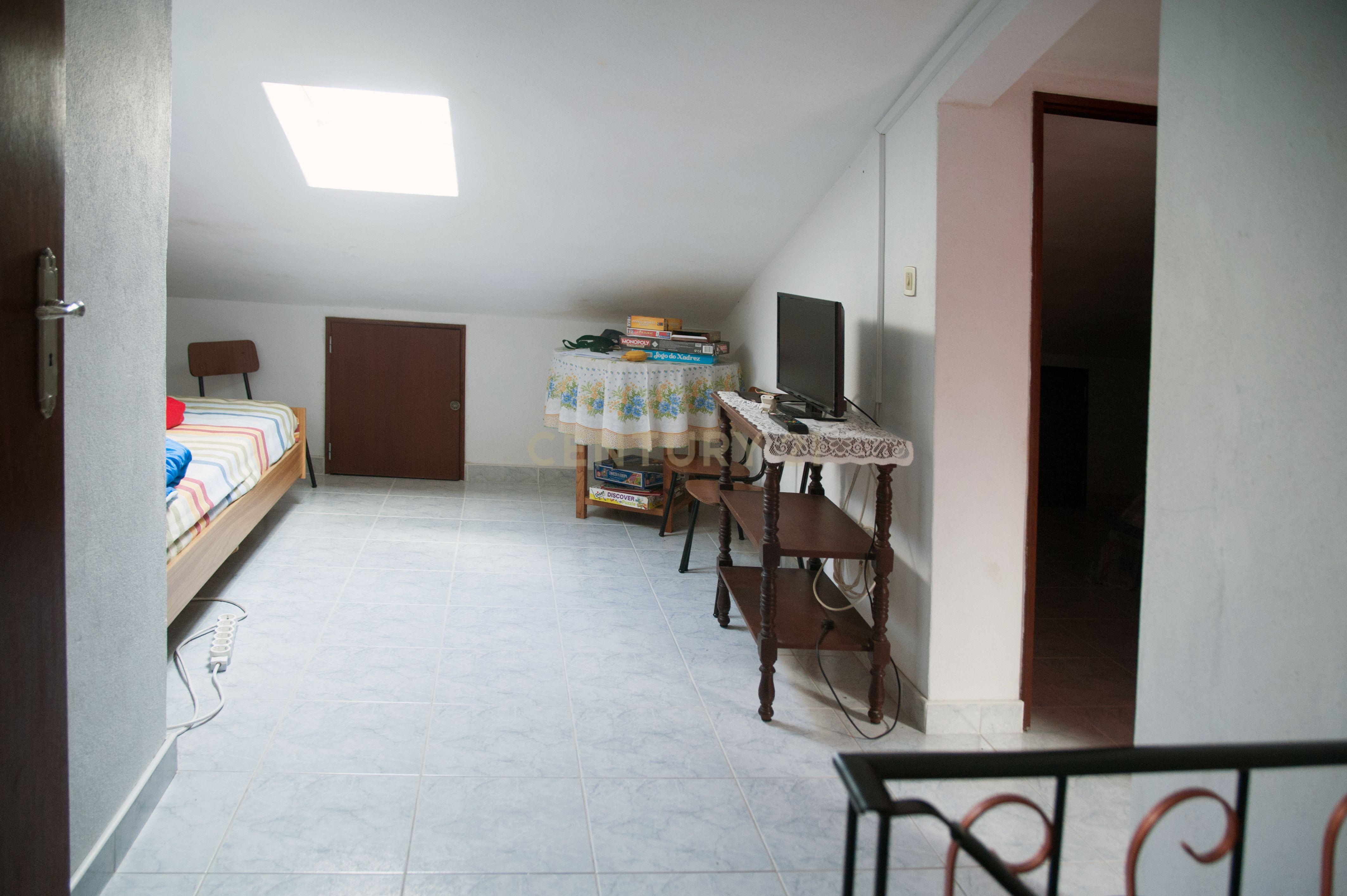 Apartamento T3 em Peniche, Atouguia da Baleia, perto da praia e com boa exposição solar - Image 8