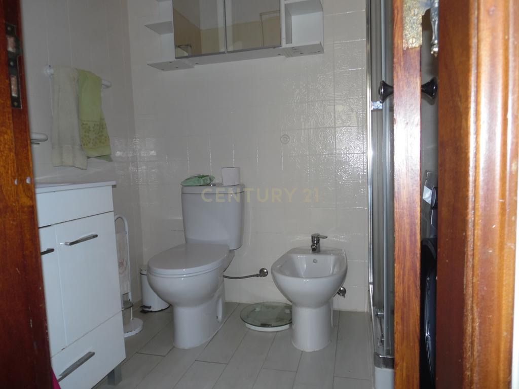 Apartamento T1 em Águas Livres, Amadora - Oportunidade Única - Image 14