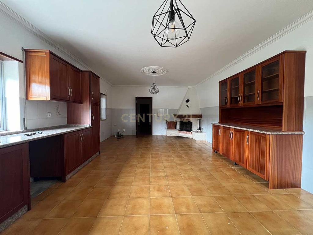 Moradia com Potencial em Rechaldeira, Vilar - Cadaval - Image 7