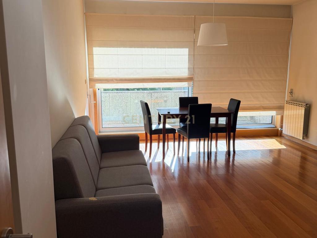 Apartamento T1 para arrendar - Image 5