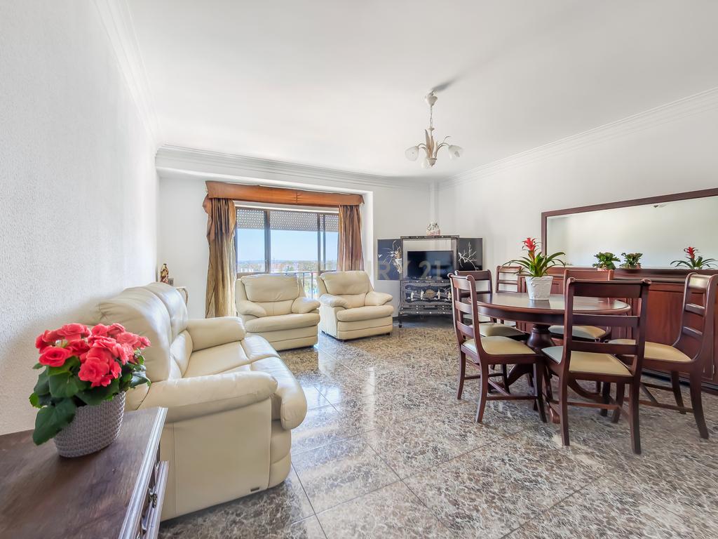 Apartamento T3 em Montebelo / Setúbal - Image 11