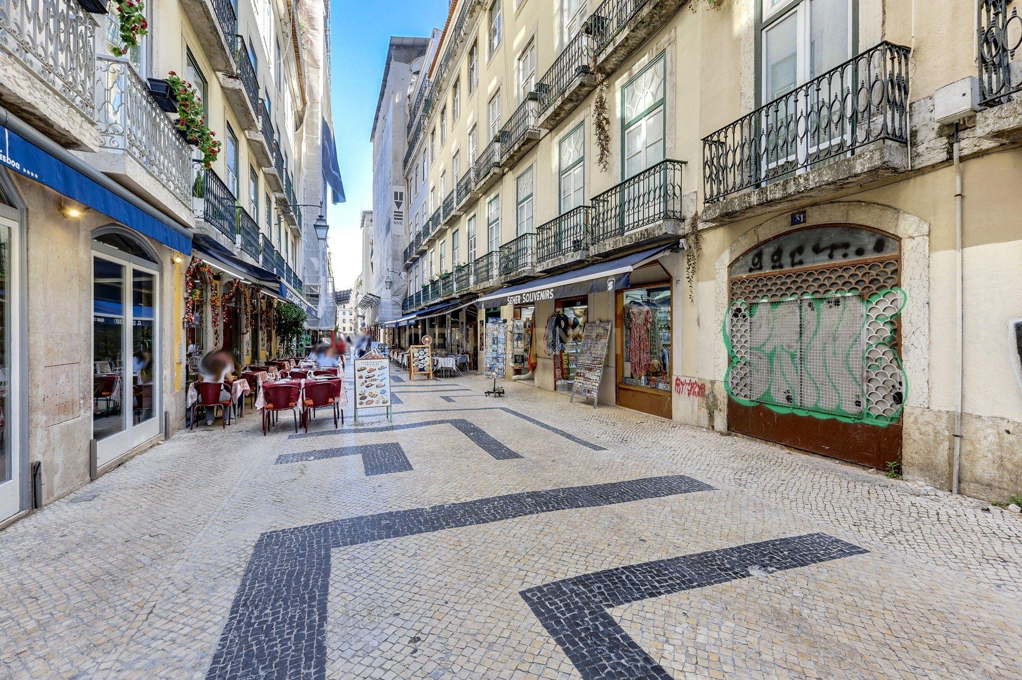Apartamento T4 à venda em Santa Maria Maior, Lisboa — foto 2