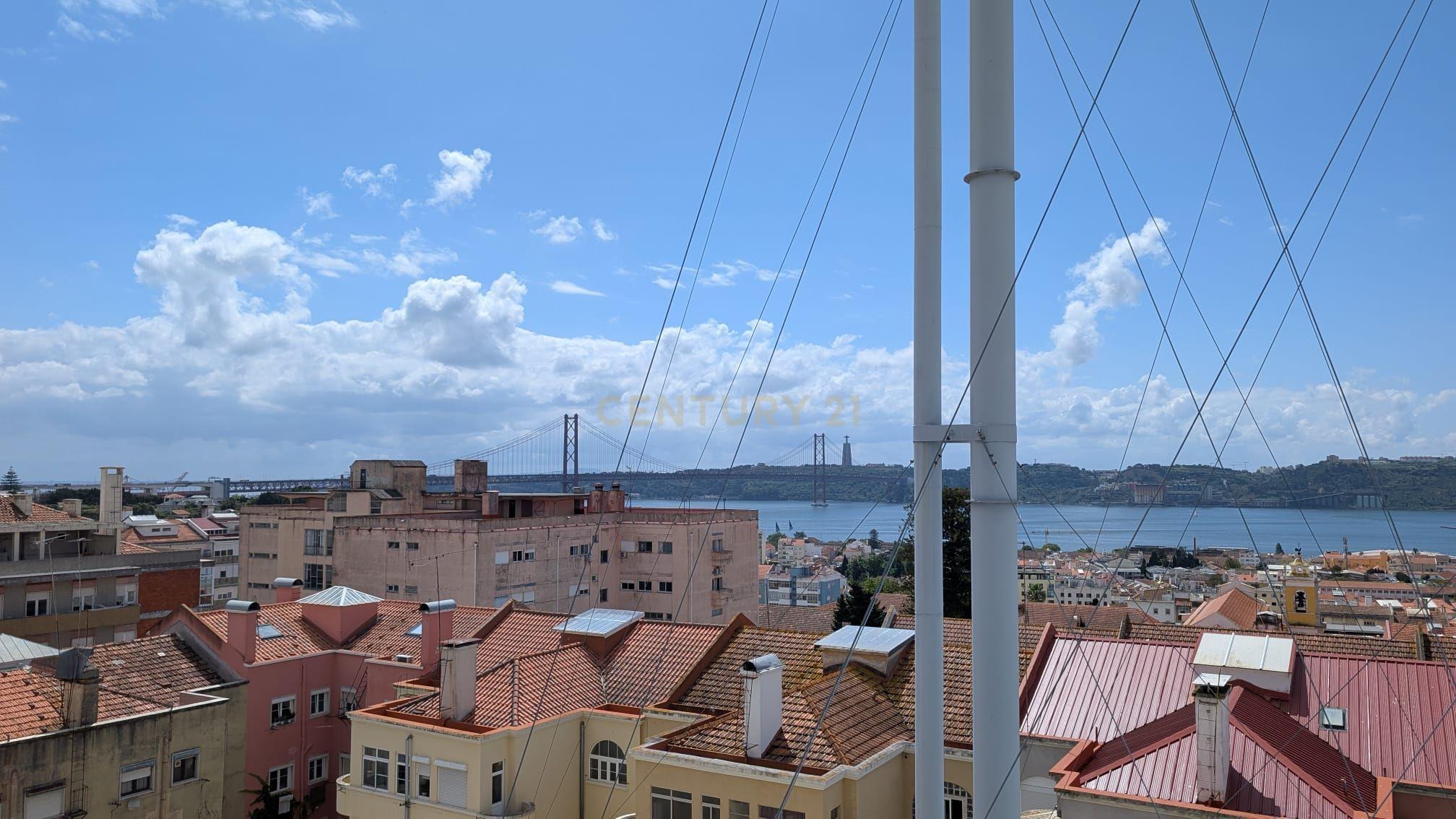 T2 para arrendamento na Ajuda, com vista rio - Image 14