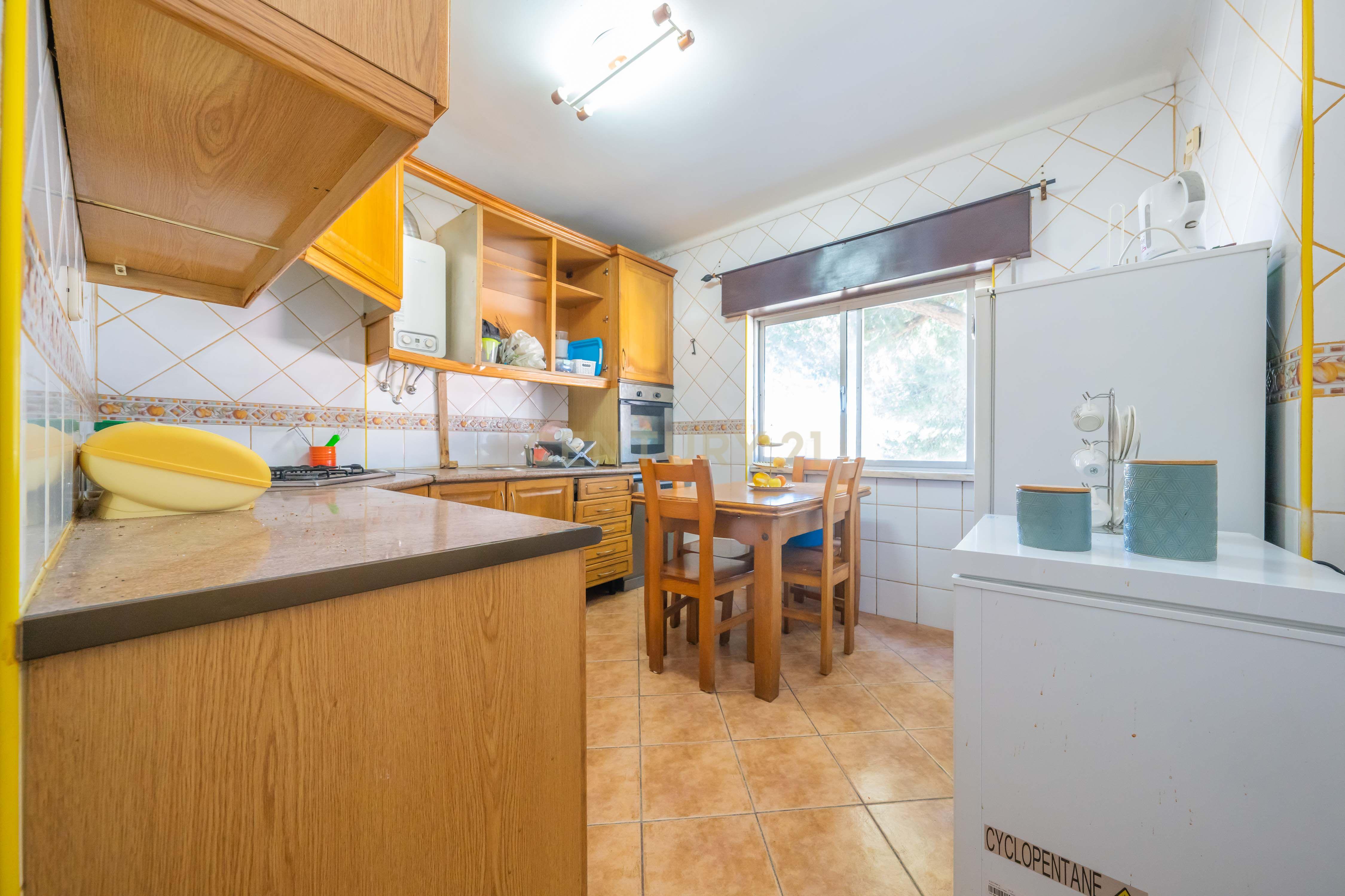 Apartamento T2, na Várzea, em Setúbal - Image 6