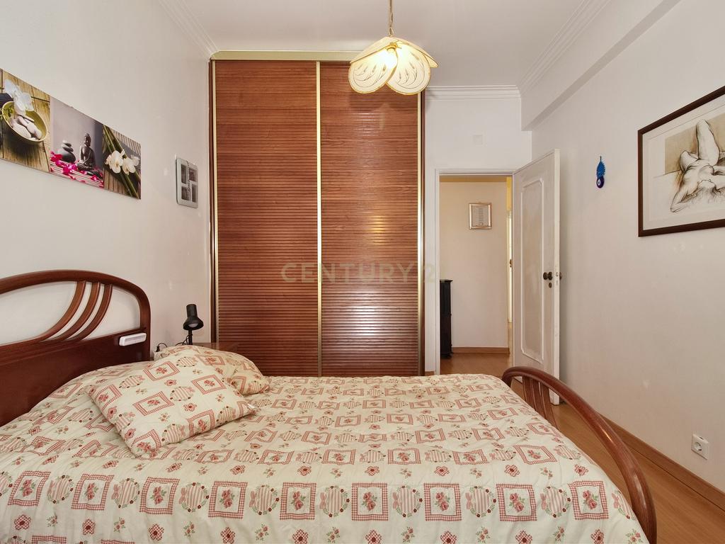 Apartamento T3 com 2 casas de banho em Barcarena – Pronto a habitar - Image 12