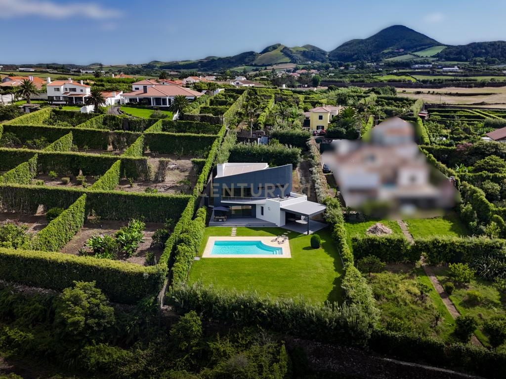 Moradia de Luxo com vista Mar em São Miguel, Açores - Image 23