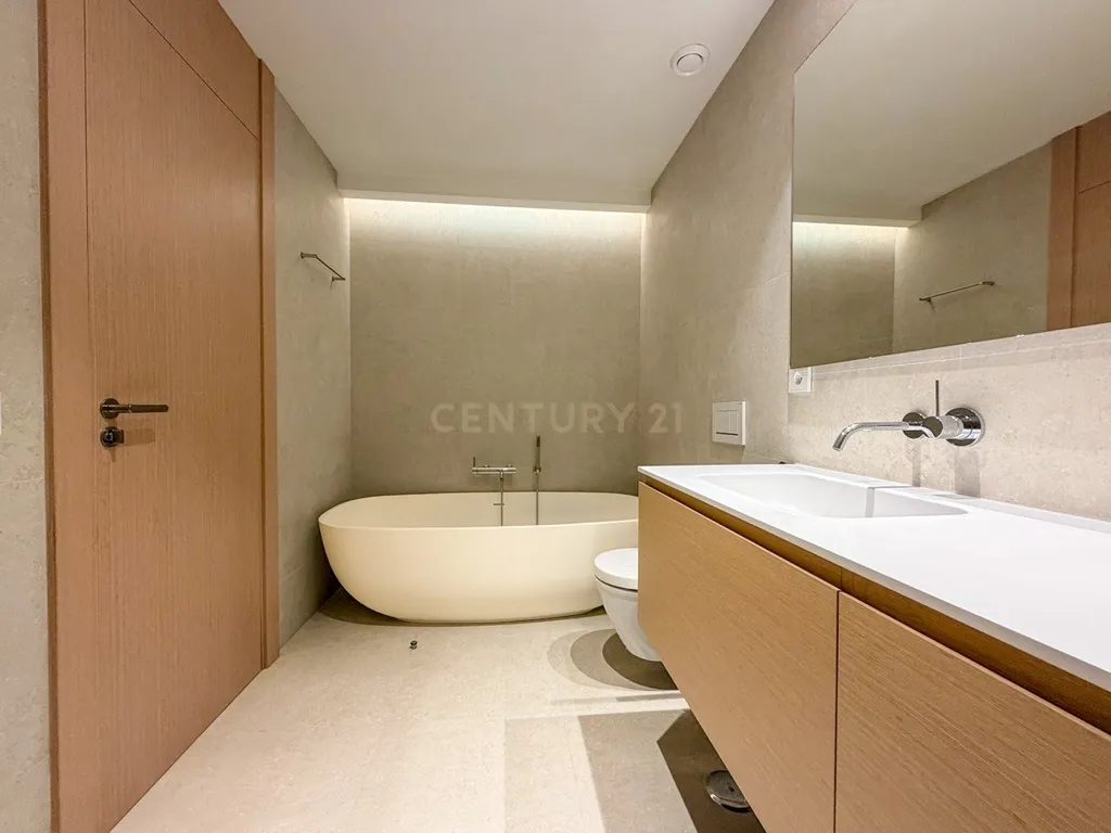 Appartement de luxe entièrement meublé de 3 chambres avec vue panoramique - Image 45