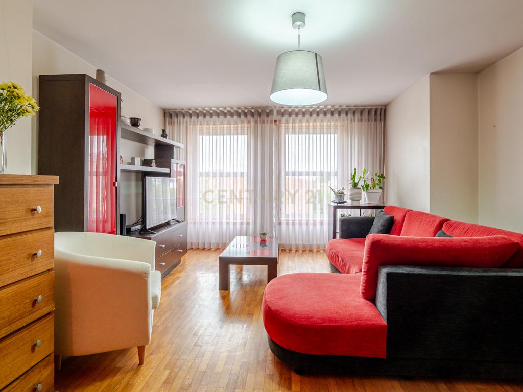 Apartamento T2 na Senhora da Hora, Matosinhos - Image 3