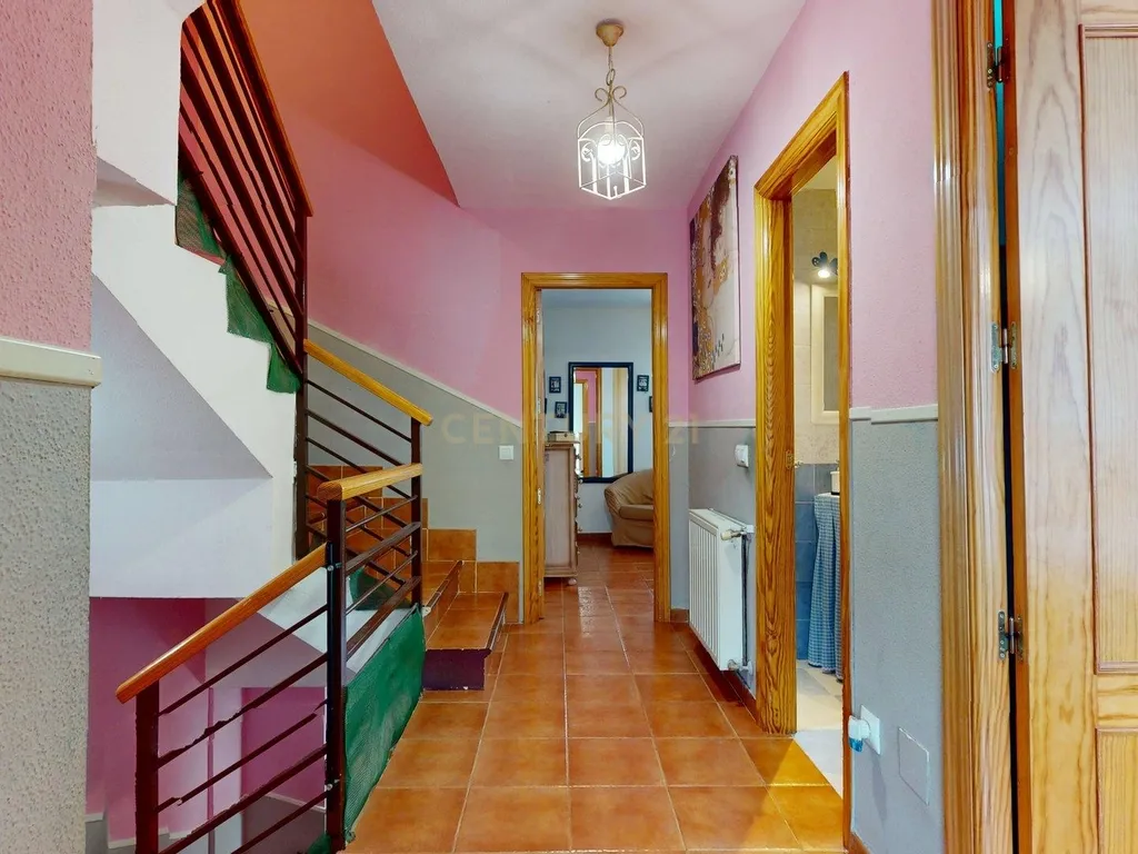 Chalet Renovado em Alovera, Guadalajara - 5 Quartos e 3 WC - Image 35