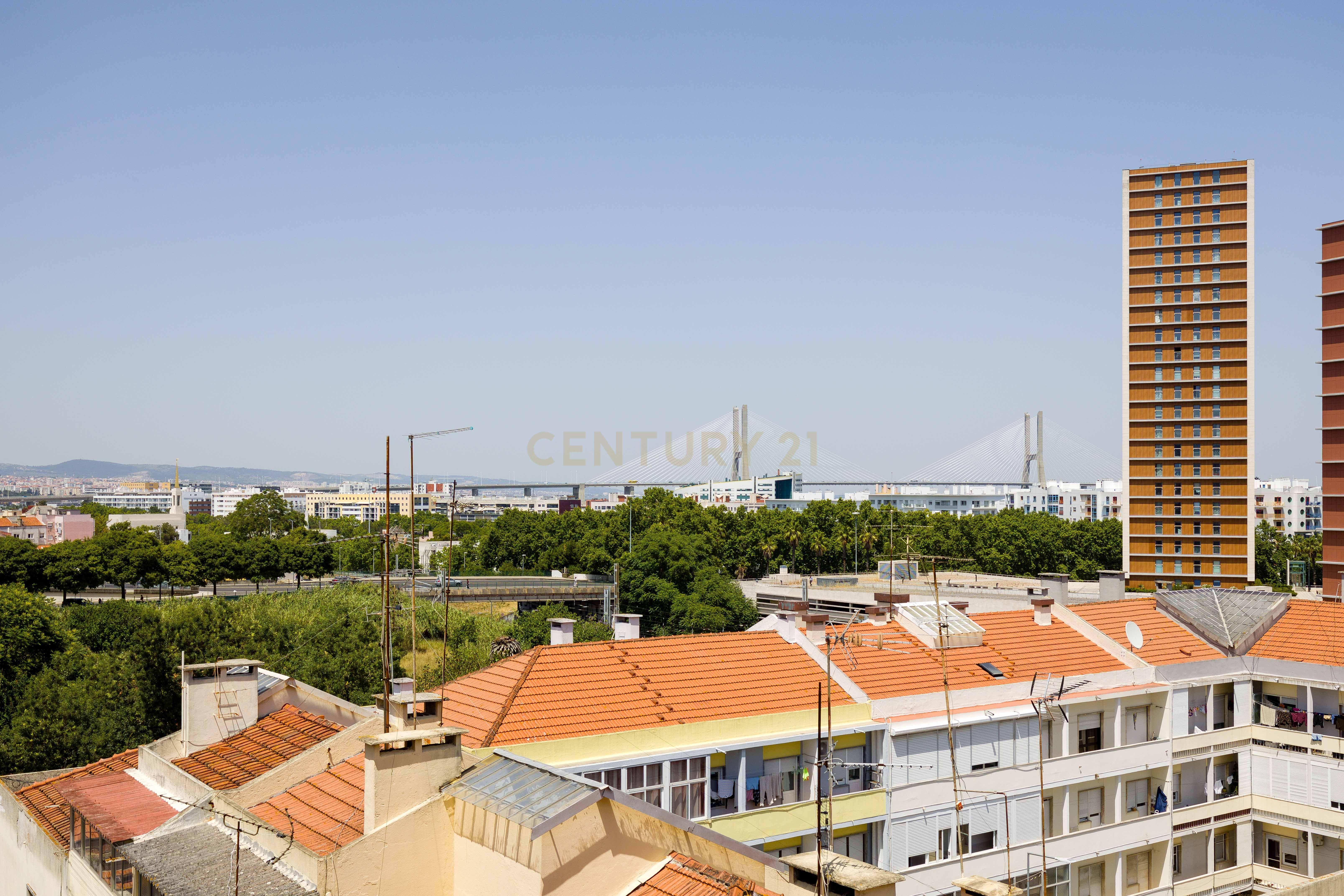 T1 no Parque das Nações, Lisboa - Więcej