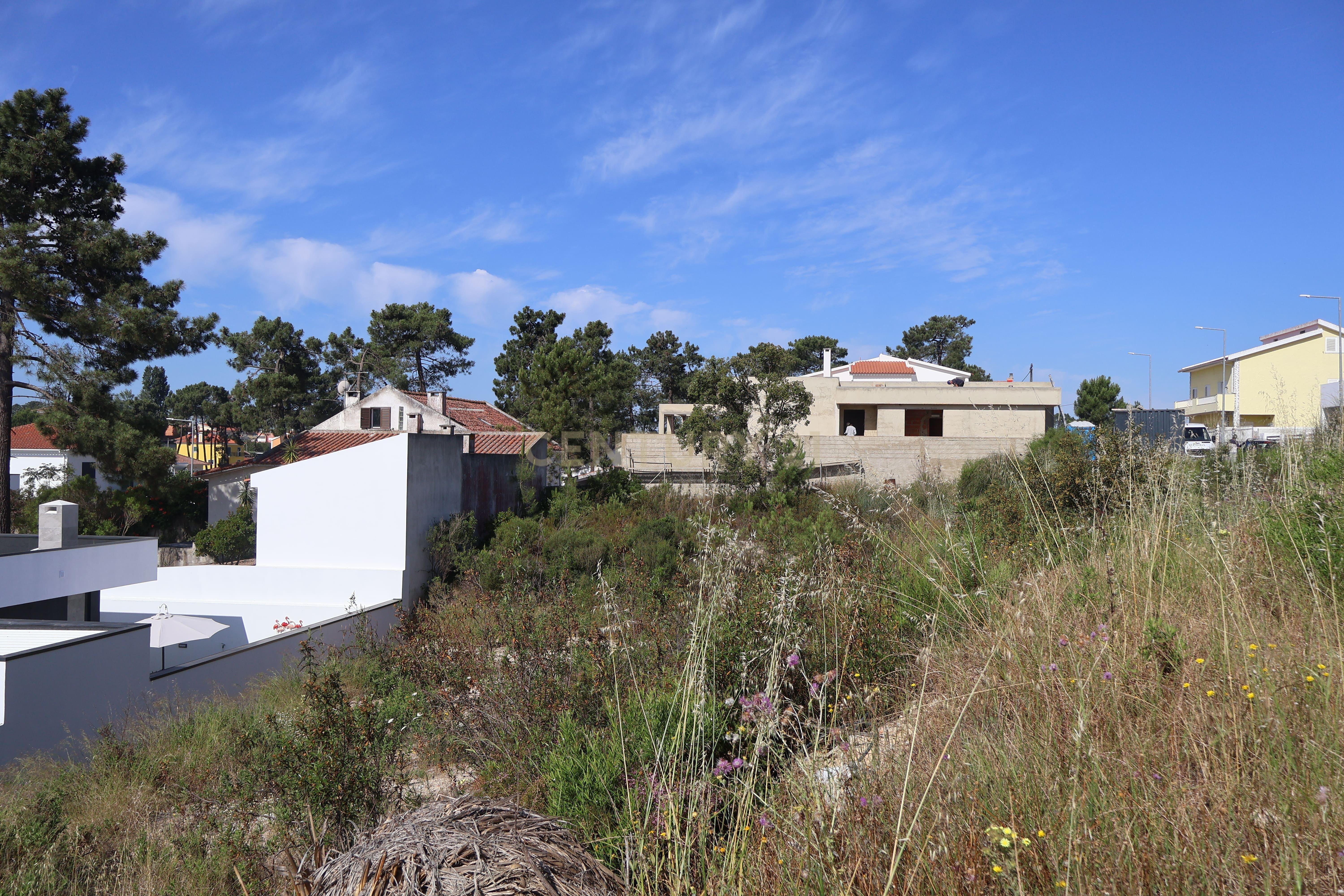 Fotografia 11 de Terreno para construção 374 m² no Pinhal Conde da Cunha (Corroios) - Projeto Moradia 3 pisos + cave - Comunicação Prévia
