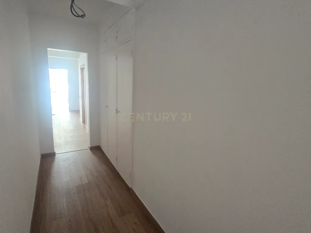 Apartamento T3 Totalmente Remodelado para Arrendamento | Bairro do Liceu | Setúbal - Image 11