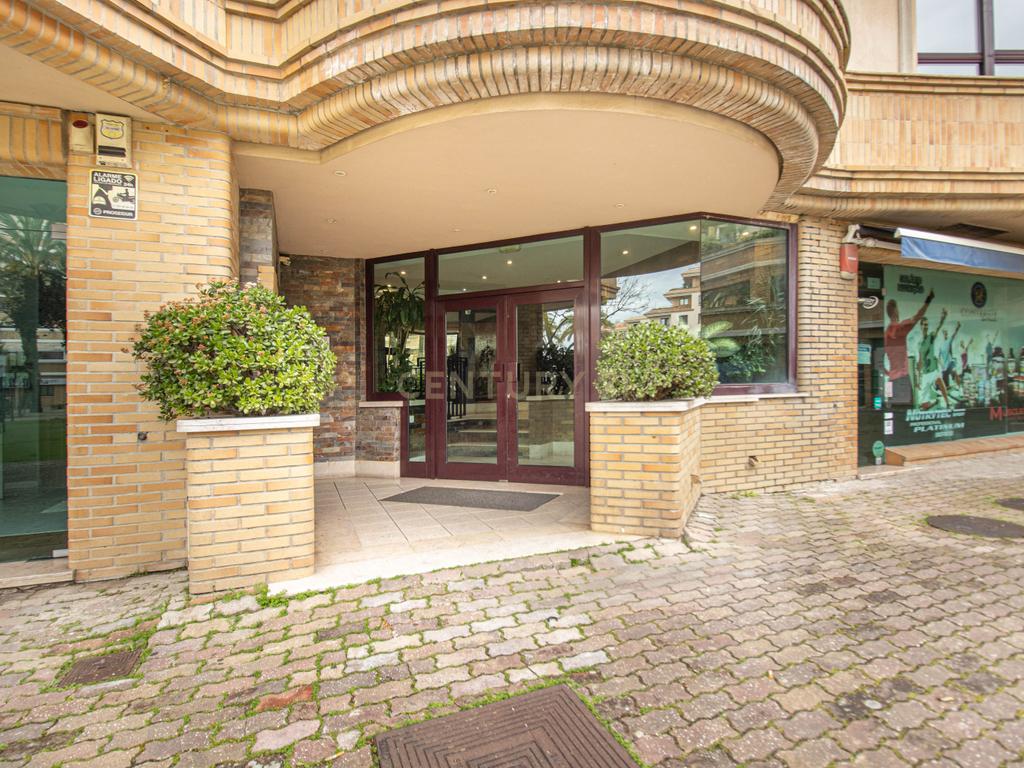 Apartamento T4 no Real Forte c/ 2 Box - Image 28