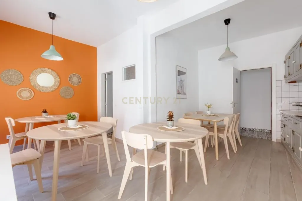Guest House - Oportunidade de negócio no centro histórico de Lagos - Image 33