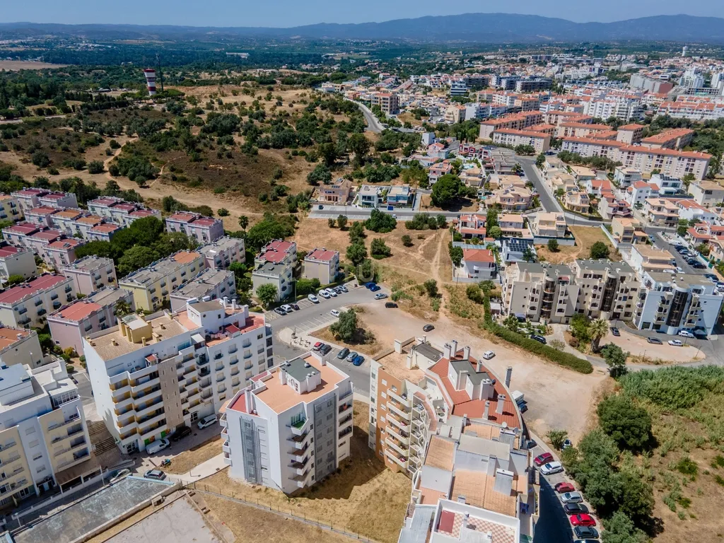 Investimento Imobiliário, Lote Urbano para Empreendimento Residencial em Portimão - Image 7