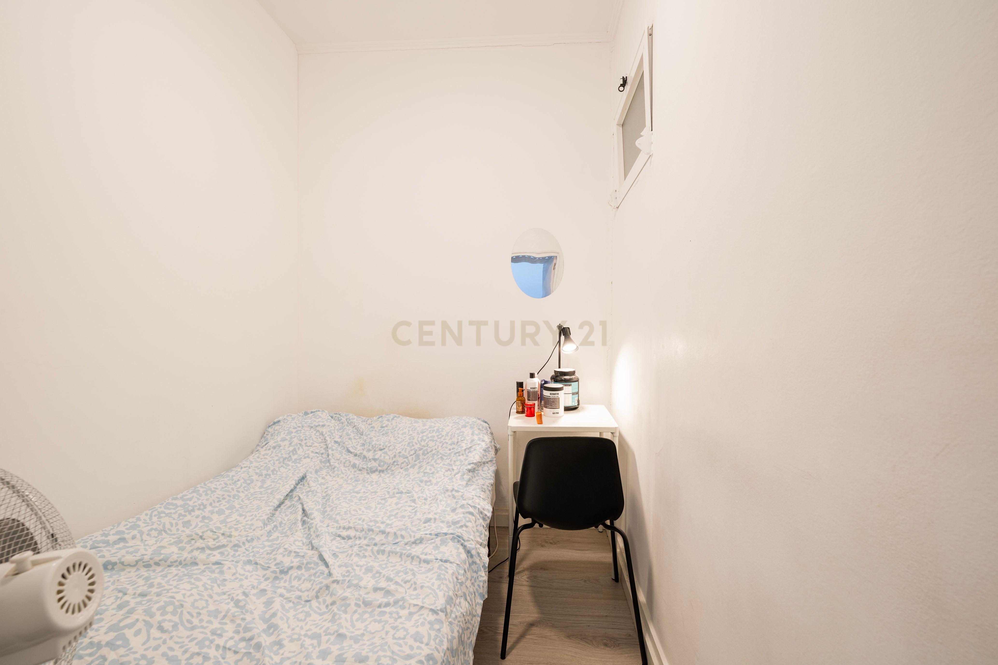 Fotografia 12 de T4 em Arroios - ótimo investimento