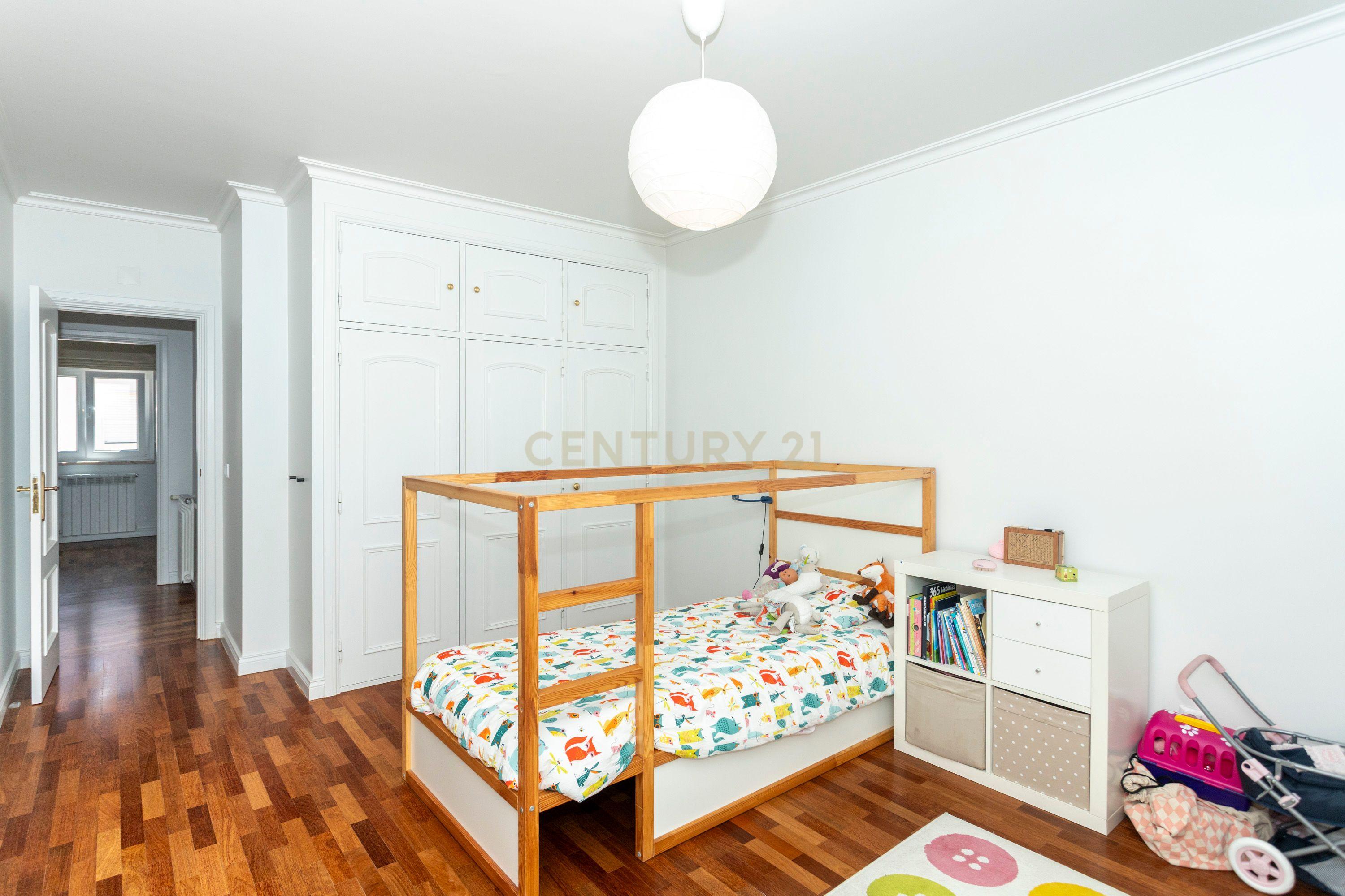 Apartamento T3 c/ Box - Centro de Torres Vedras - Image 14