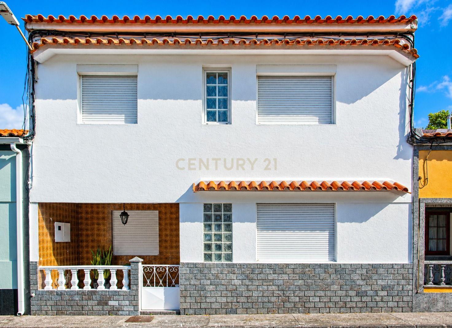 Moradia T5 em Lagoa (Nossa Senhora do Rosário), €395.000