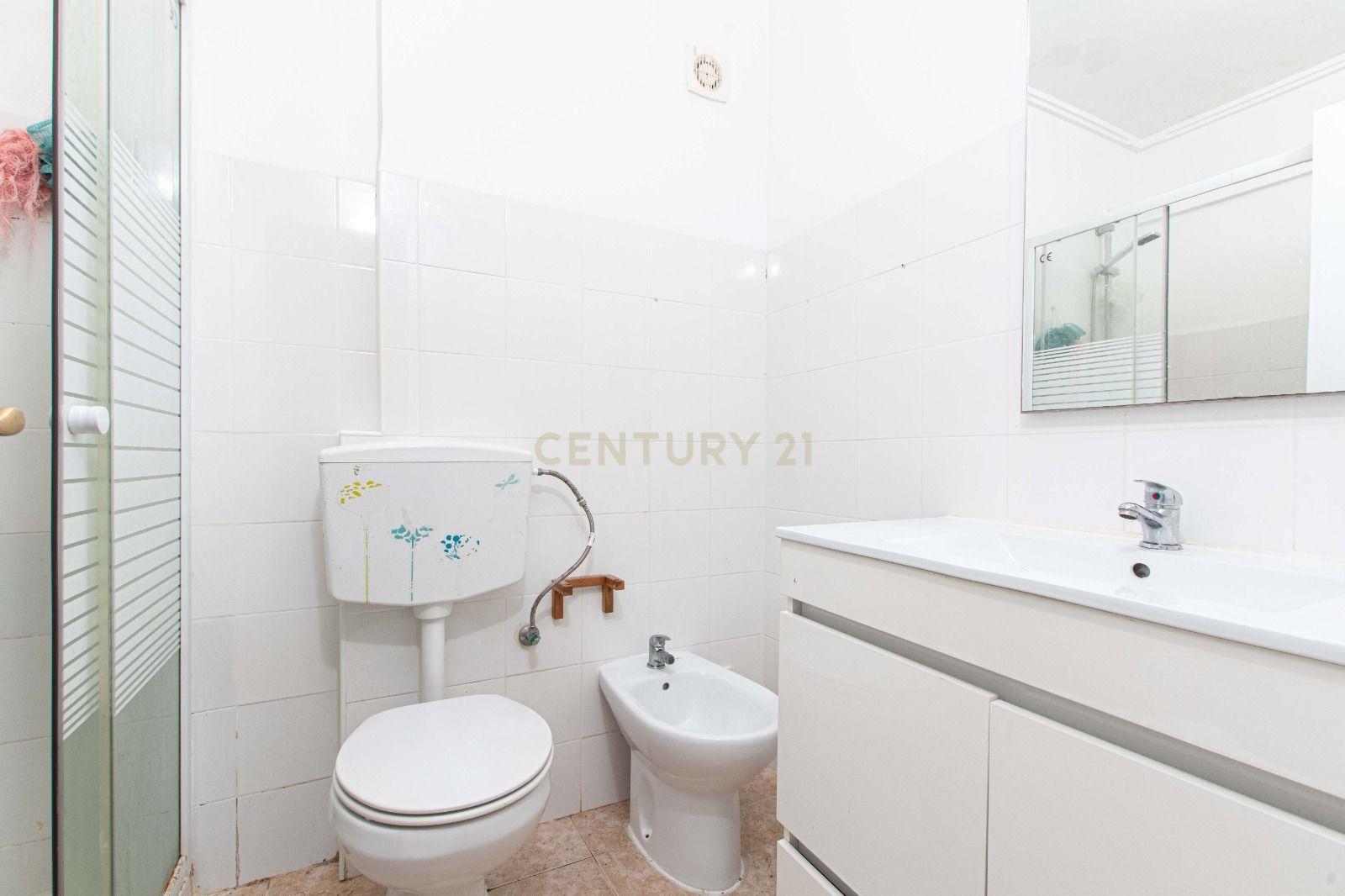 Apartamento T2/cave em Sintra: Conforto e Acessibilidade  - Image 15