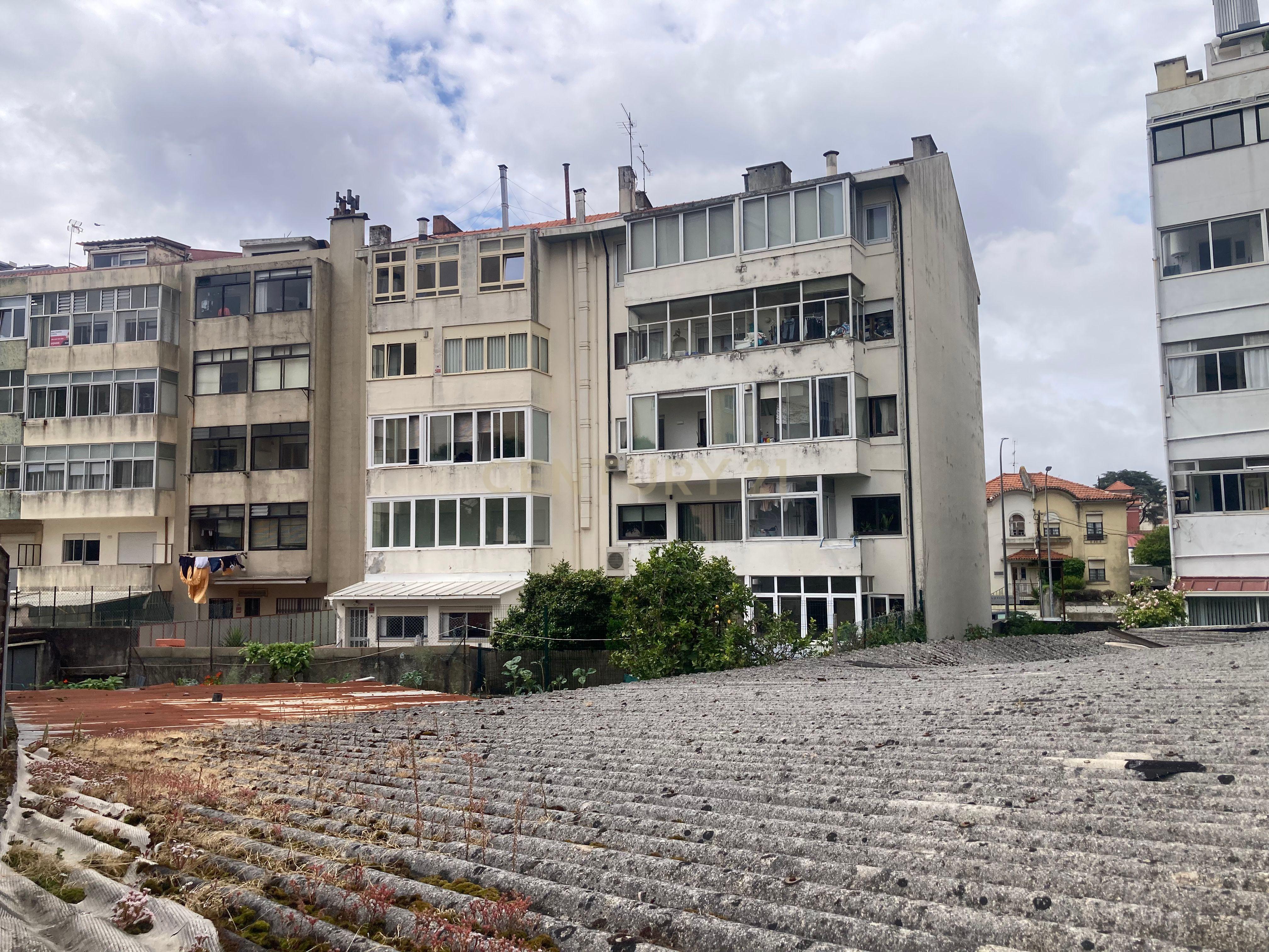 Fotografia 4 de Terreno urbano na zona da rotunda da Boavista com PIP aprovado para prédio de 8 fogos