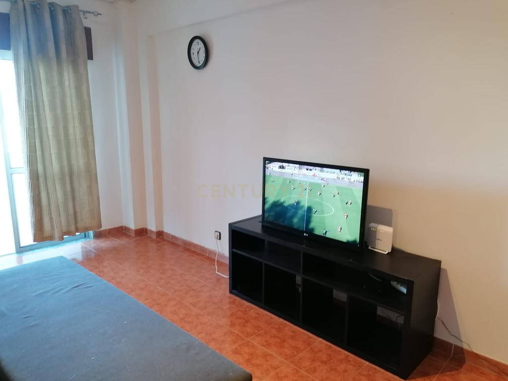 Apartamento T2 em Seixal com Elevador e Proximidade a Serviços - Image 13