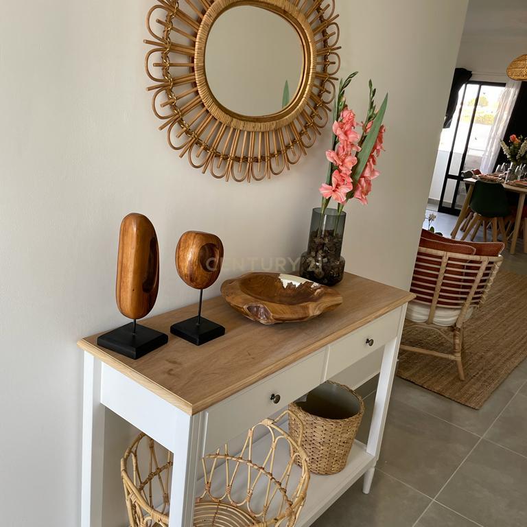 Apartamento T2 Mobilado Condomínio Fechado - Sagres. - Image 1