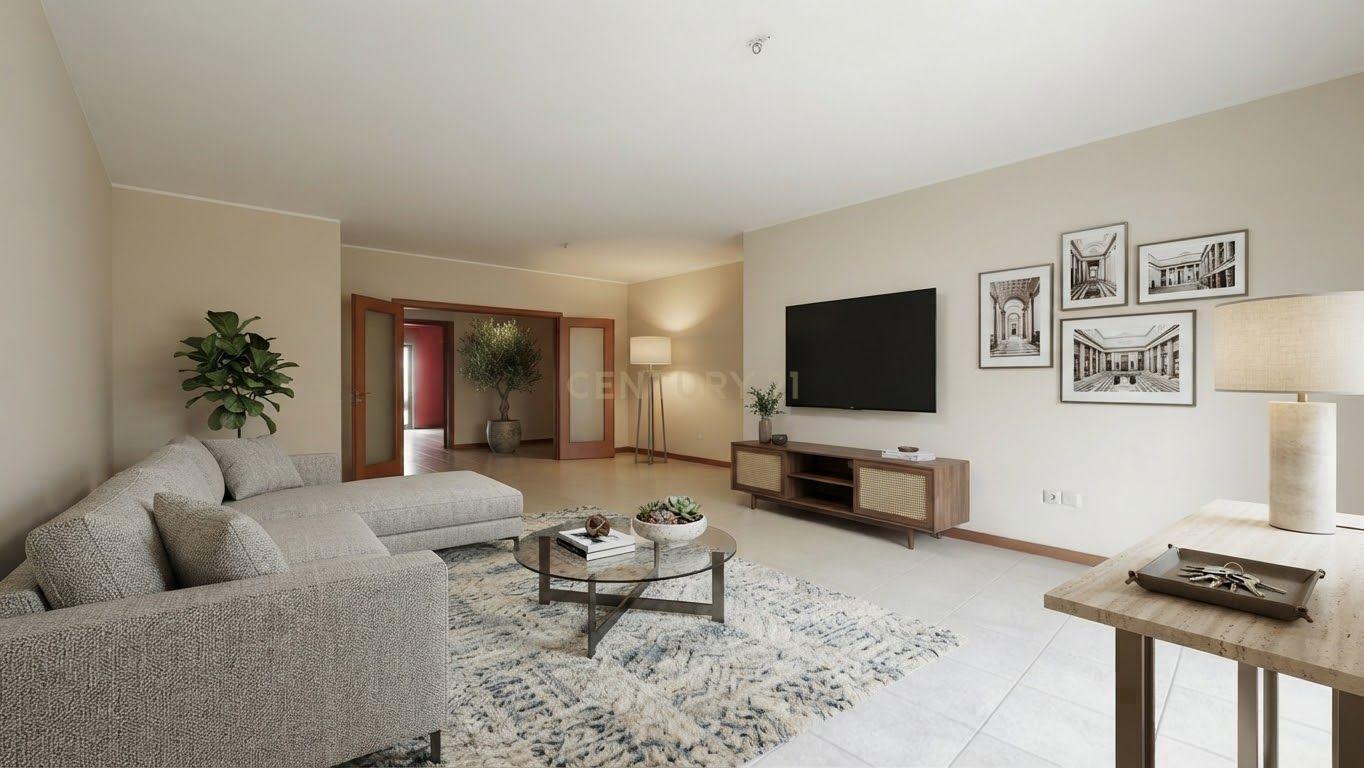 Fotografia 8 de Apartamento T3 com Varandas, Garagem e Parqueamento, na Vila Serena, Pinhal Novo