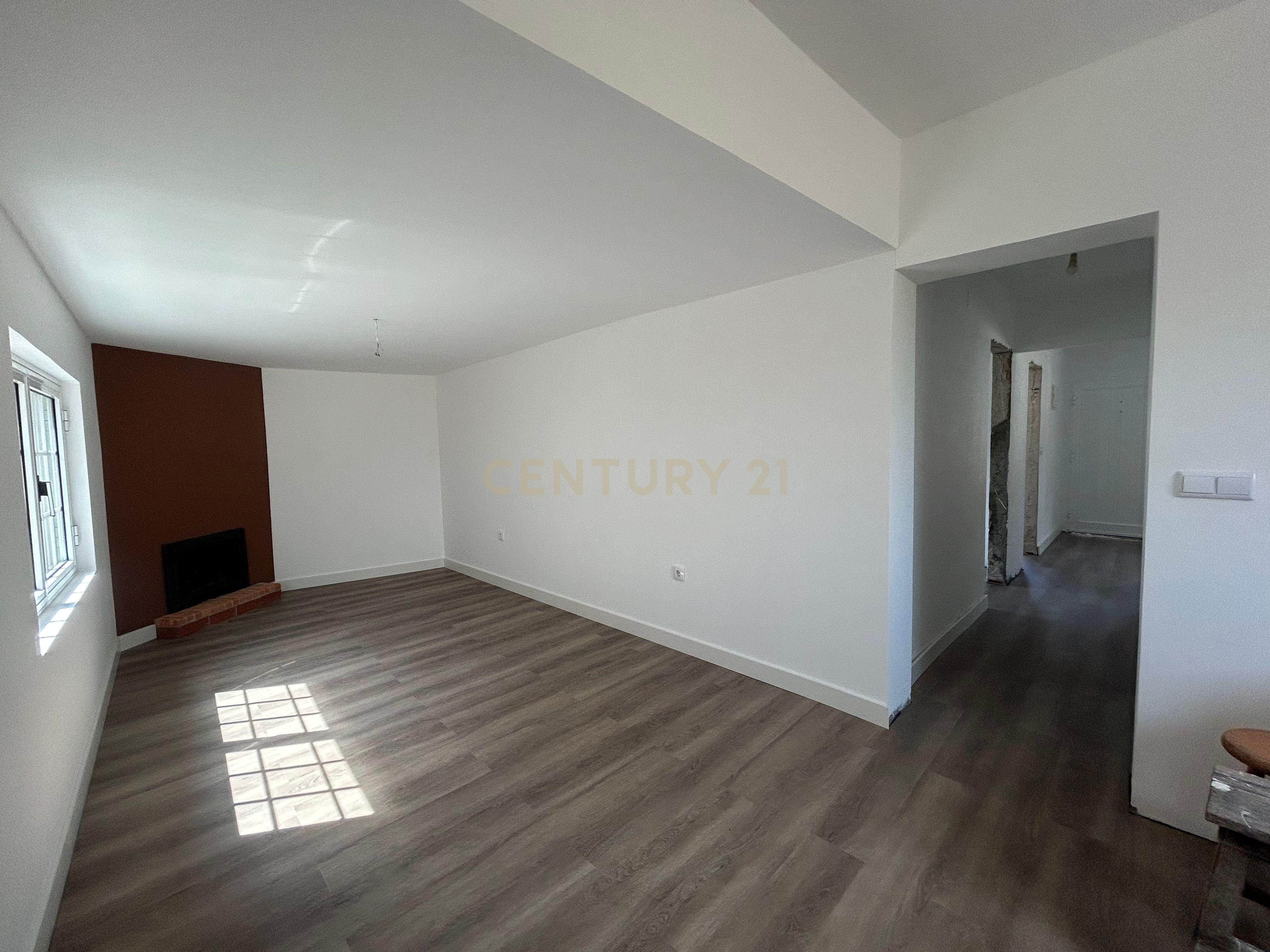 Fotografia 4 de Moradia Renovada em Urqueira, Ourém