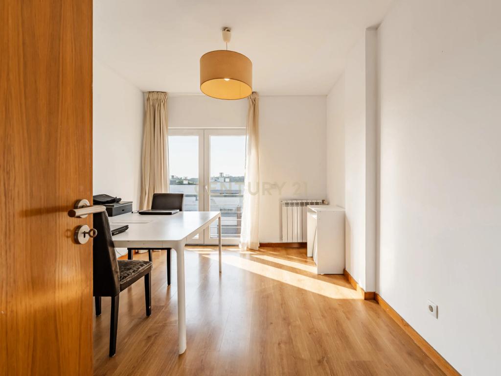 T3 Exclusivo com 161 m², Vista Mar e Potencial para Duplex | Quinta de Santa Teresa - Image 25