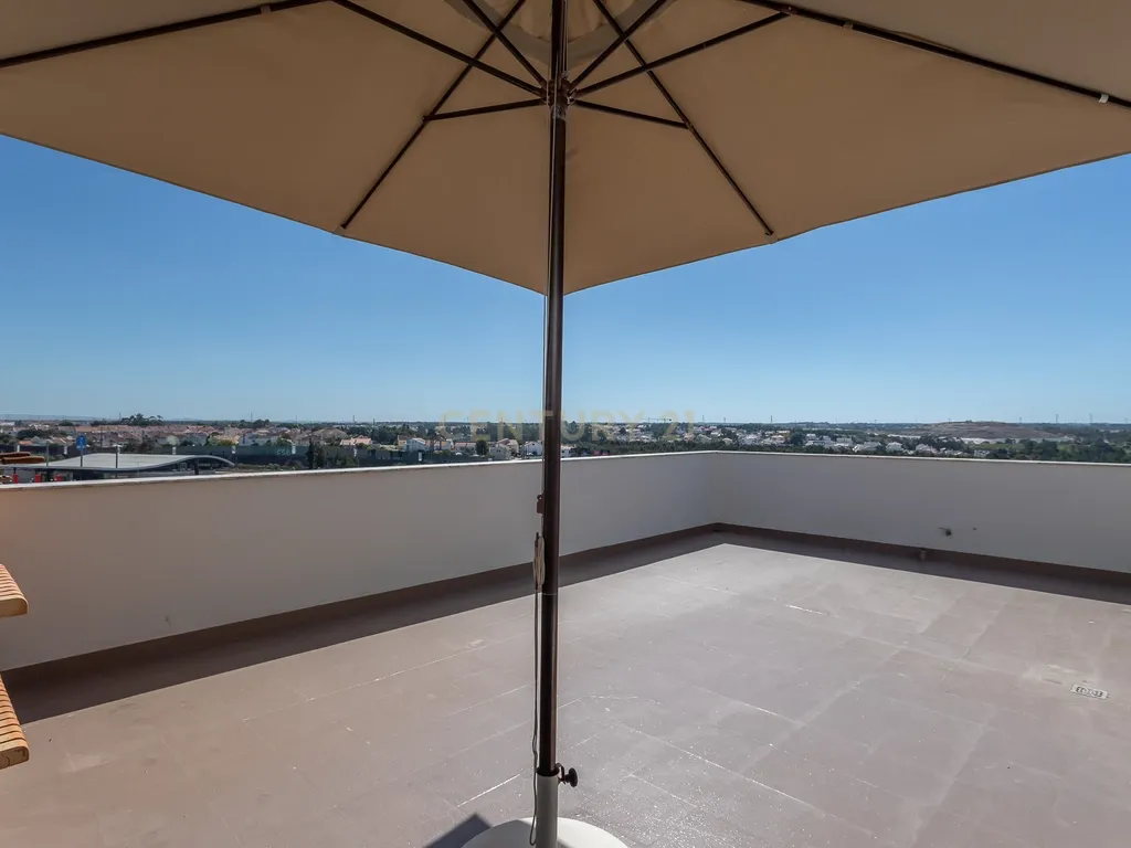 DUPLEX T4 +1 | TERRAÇOS D’AMORA - SEIXAL - Image 45