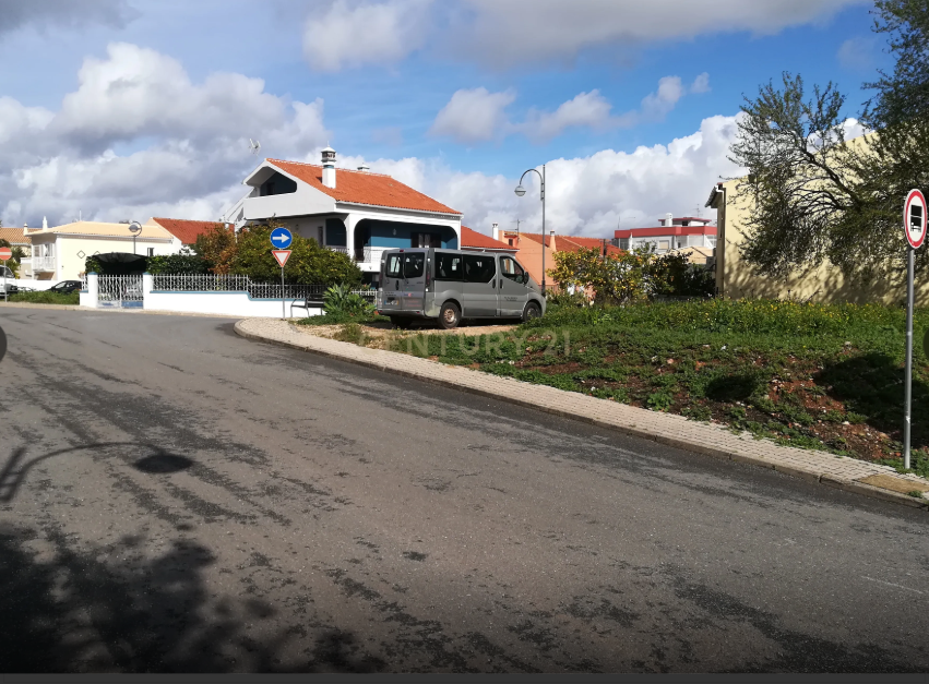 Fotografia 5 de Terreno Urbano para construção de moradia em São Bartolomeu de Messines, Silves