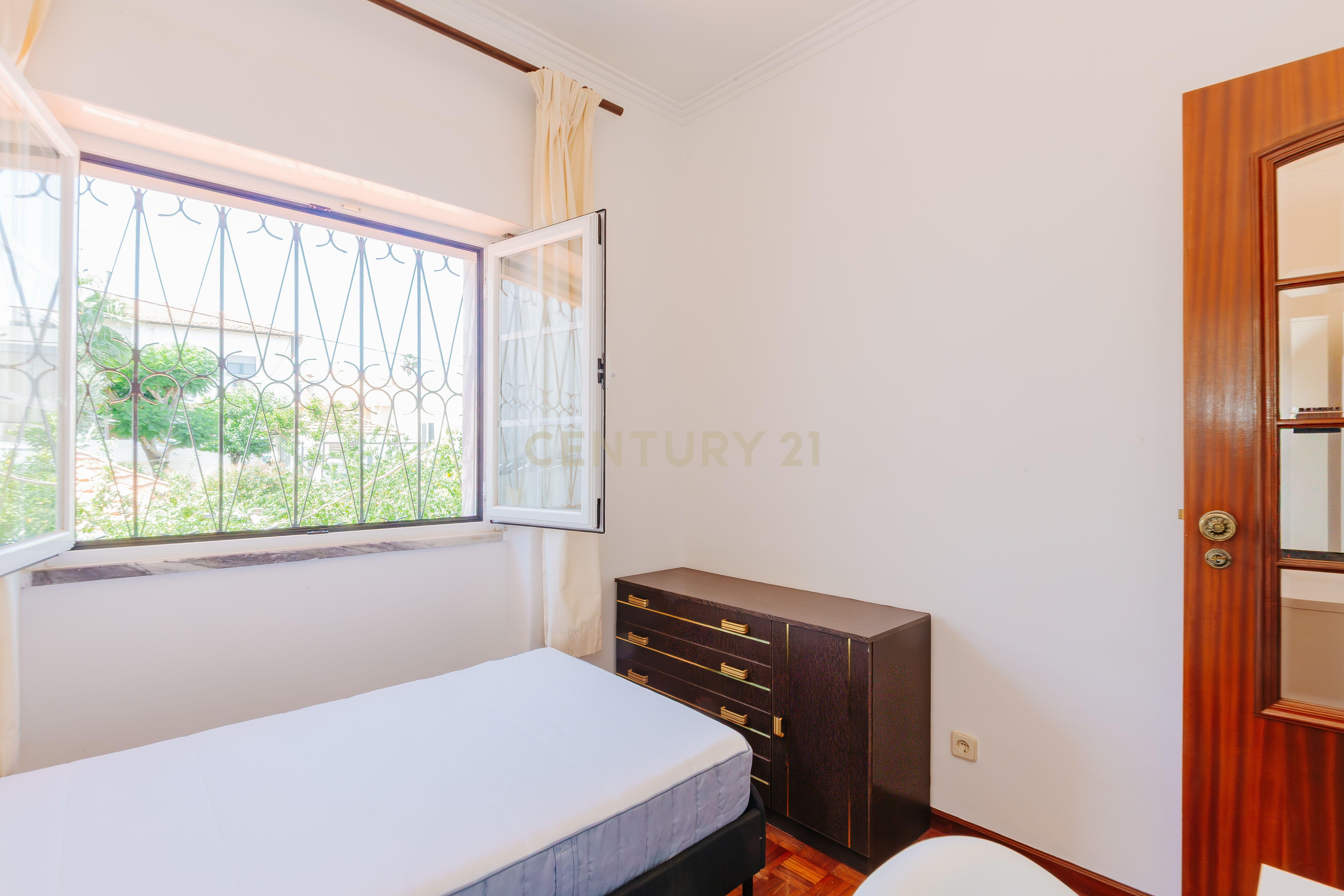 Fotografia 2 de Arrendamento de Quarto para Estudante em Moradia em Lisboa