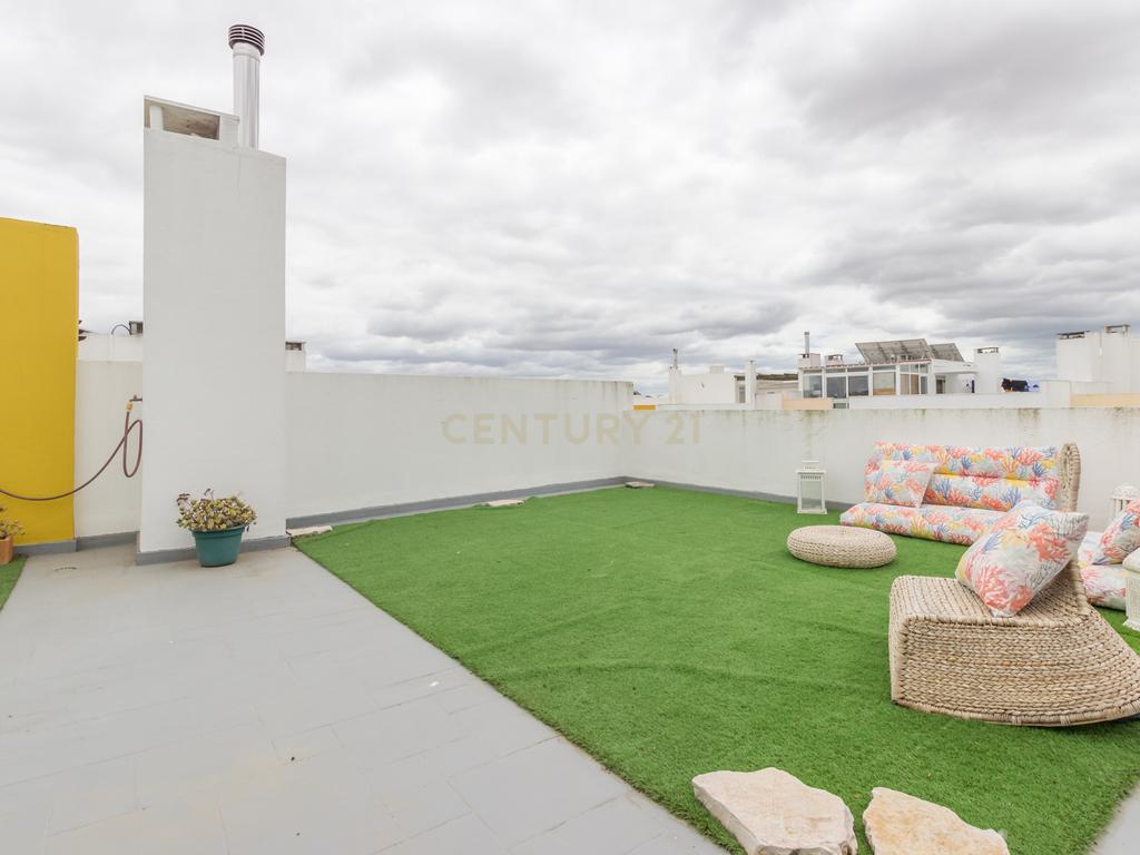 Espetacular Moradia com Piscina em Setúbal, Barreiro - Image 12