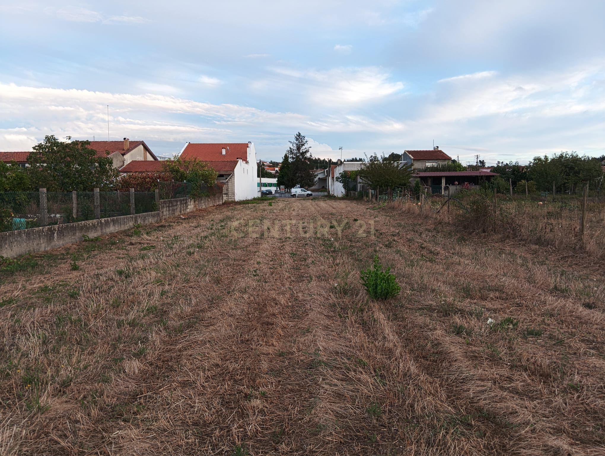 Fotografia 8 de terreno urbanizável com 1.789 m², em Fermentelos, concelho de Águeda.