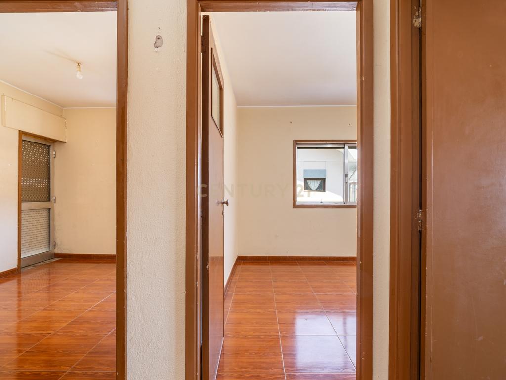 Prédio para Venda em Águas Santas, ideal para investimento – Maia - Image 8