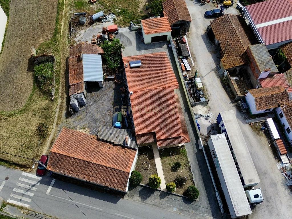 Moradia  em Calvete, Alqueidão, Figueira da Foz, Coimbra com Jardim e Boa Exposição Solar - Image 24