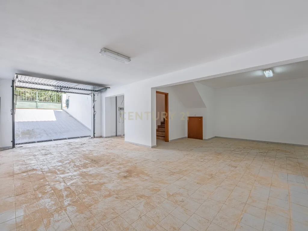 Moradia T3 com Jardim e Garagem em Sagres — Viva o Algarve ao Ritmo do Mar - Image 16