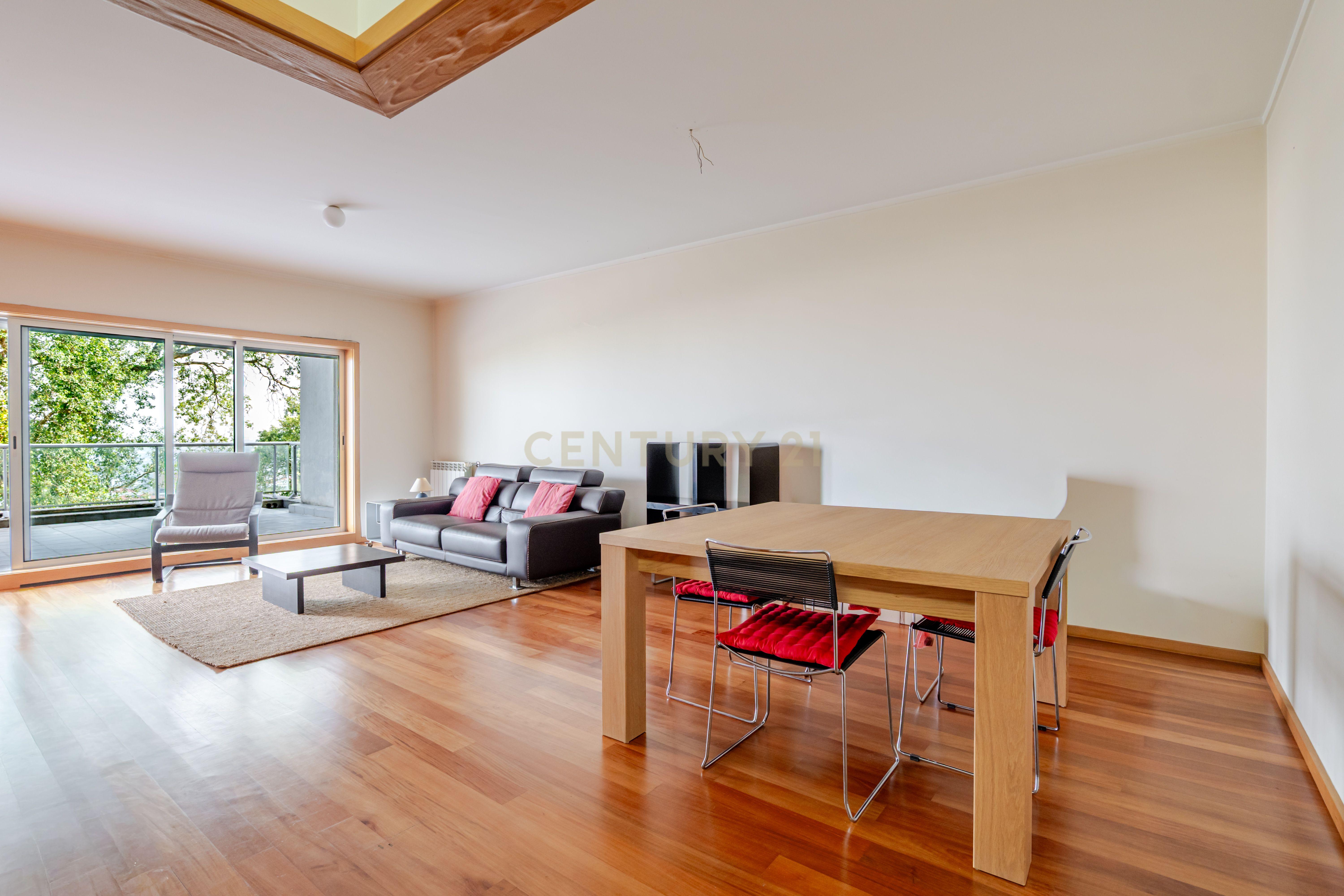Fotografia 4 de Apartamento com Vista em Vila Nova de Gaia - Oportunidade Única na Quinta de Cravel