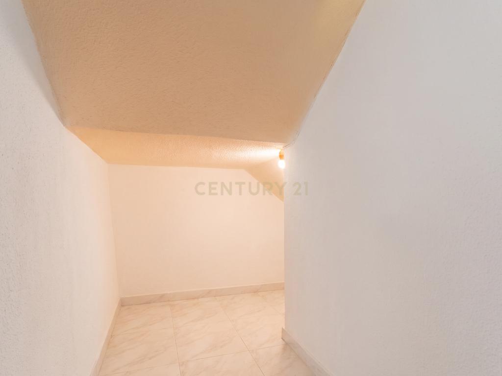 T2 totalmente remodelado | 75 m² | Quinta de Santo António | Costa da Caparica - Image 17