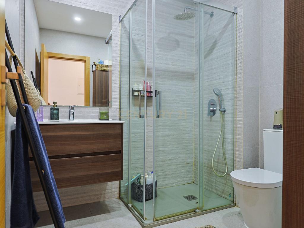 Apartamento T2 Centro de Almada Remodelado - Image 33