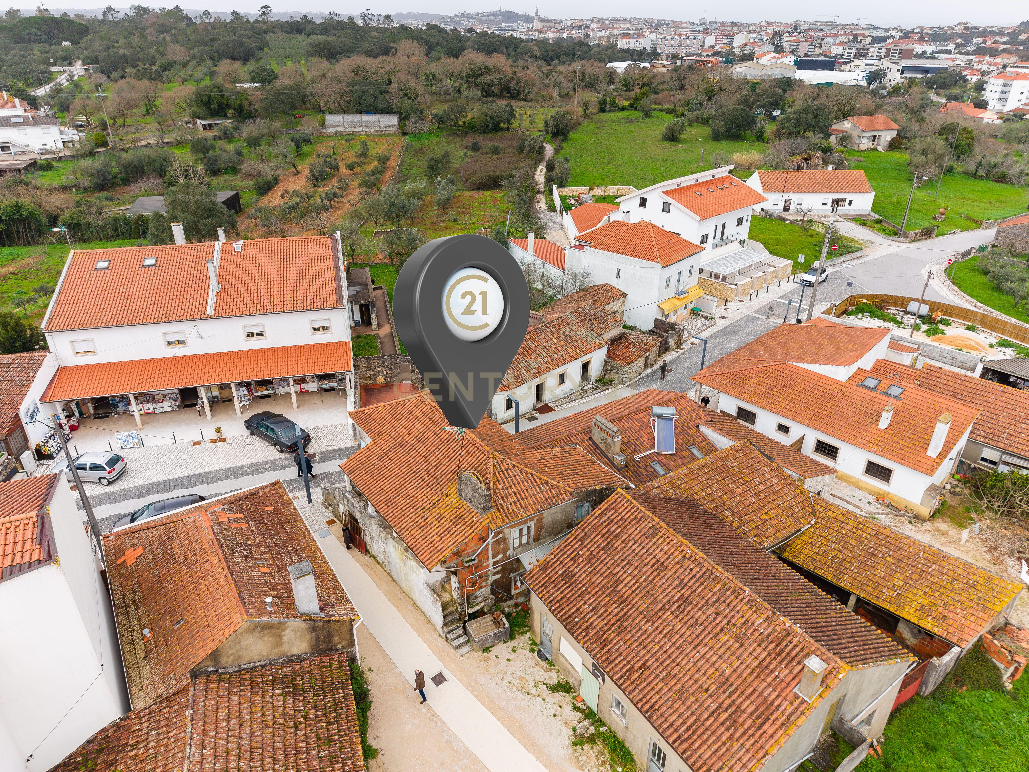 Fotografia 4 de Moradia histórica em Aljustrel (Fátima) junto à Casa dos Pastorinhos – Elevado potencial