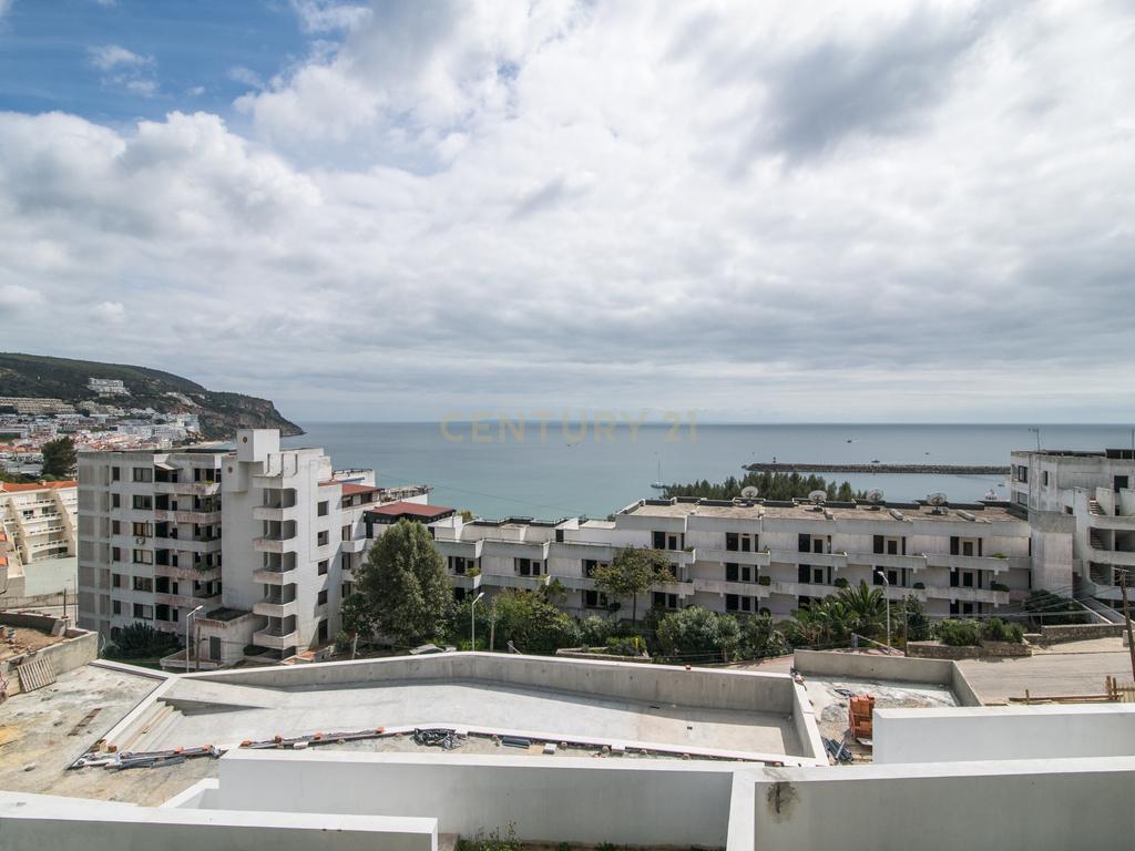 Condomínio Villas d’Ouro – Exclusividade e Conforto no Coração de Sesimbra - Image 19